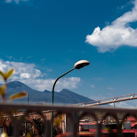 Le Tre Pietre Del Vesuvio Apartment Pompei Bagian luar foto
